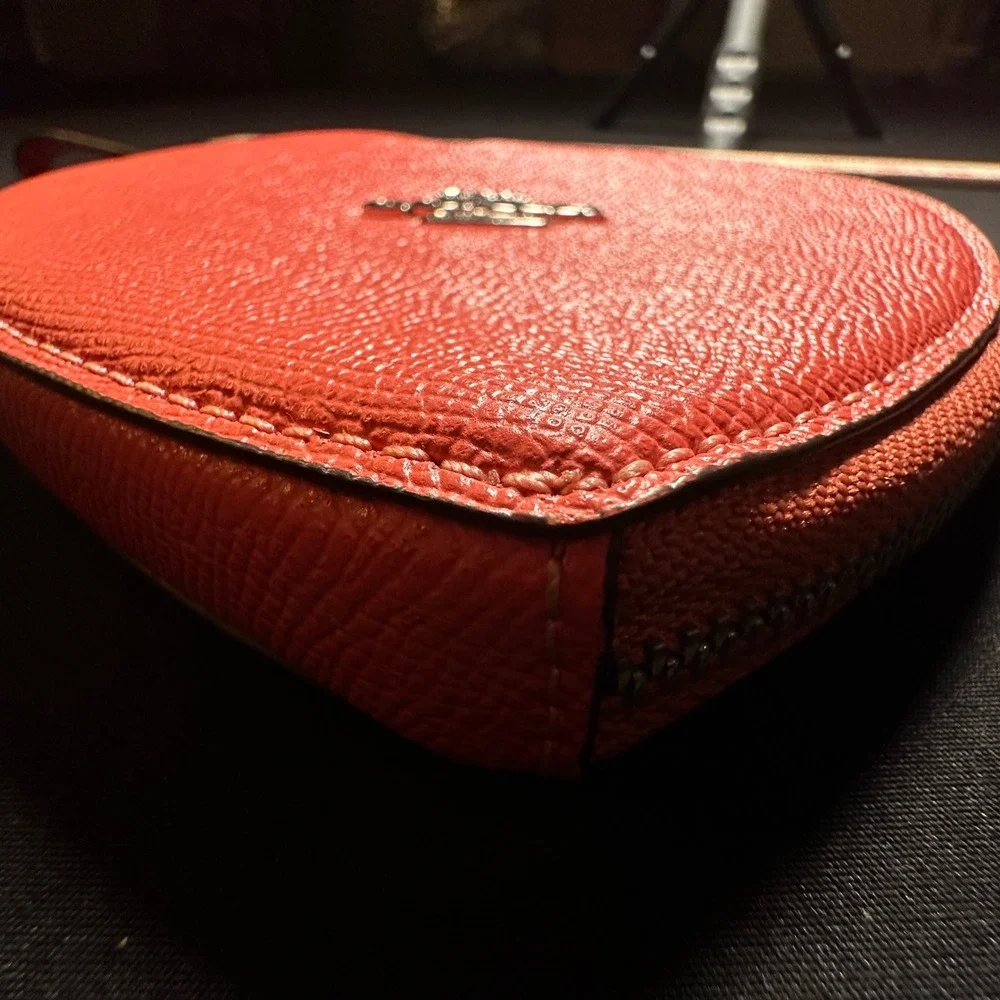 Coach authentic heart